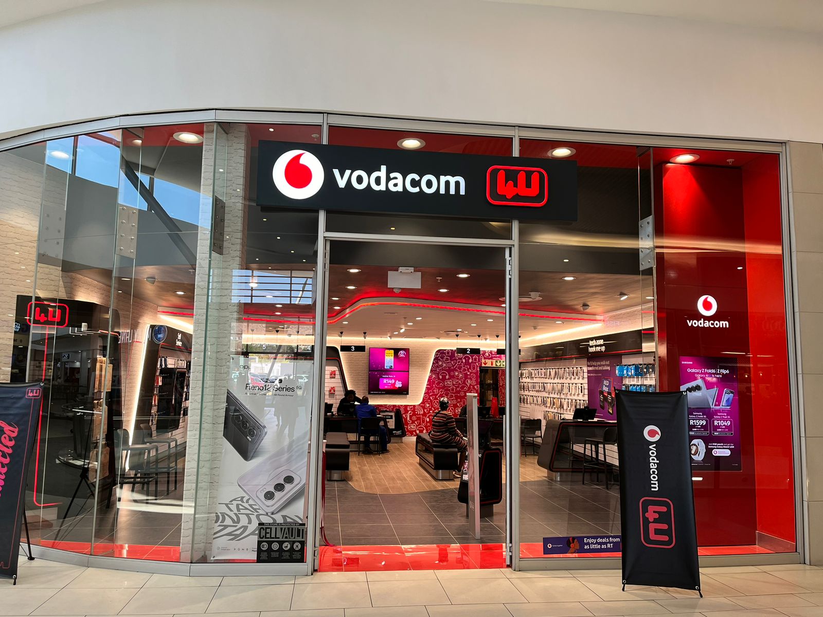 vodacom-4u-6 Vodacom 4U - Cradlestone Mall