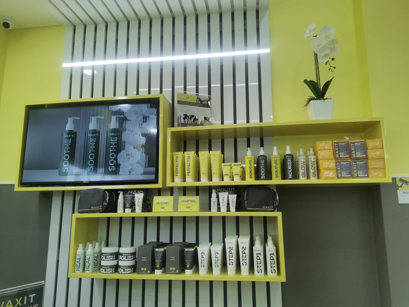 waxit1-6 Waxit - Cradlestone Mall